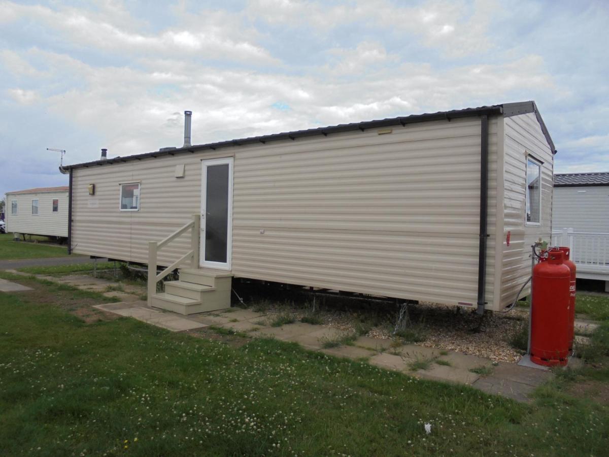 Kingfisher Vacation III 6 Berth 3 Bedrooms Close To Site Entrance Ingoldmells Exterior photo