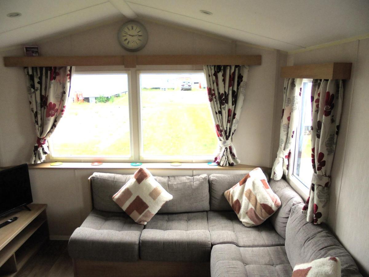 Kingfisher Vacation III 6 Berth 3 Bedrooms Close To Site Entrance Ingoldmells Exterior photo