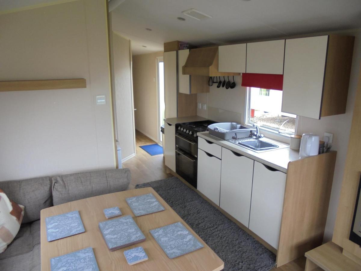 Kingfisher Vacation III 6 Berth 3 Bedrooms Close To Site Entrance Ingoldmells Exterior photo