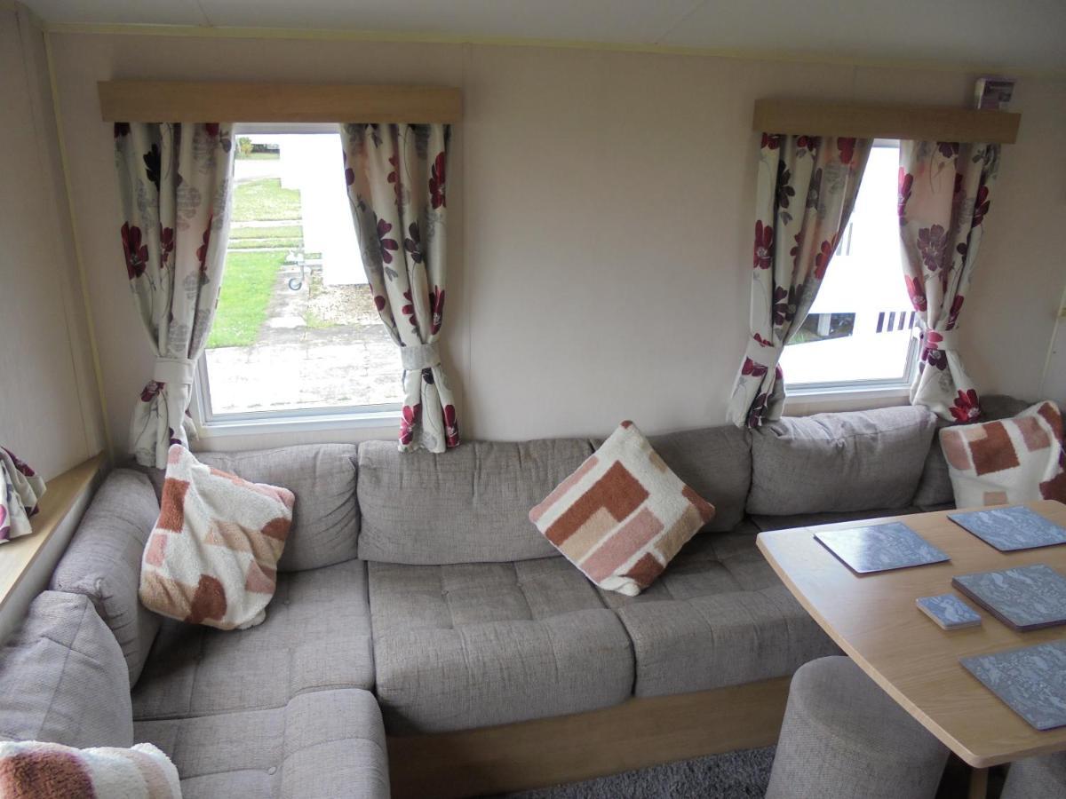 Kingfisher Vacation III 6 Berth 3 Bedrooms Close To Site Entrance Ingoldmells Exterior photo